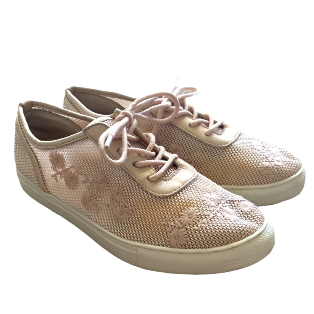 Antonio Melani Embroidered Fashion Sneakers